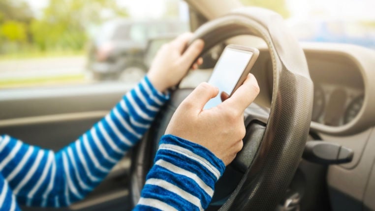 mobile phone use while driving